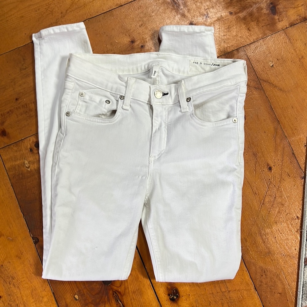 NWOT rag & bone Distressed White Capri Stretch  Skinny Jeans 28